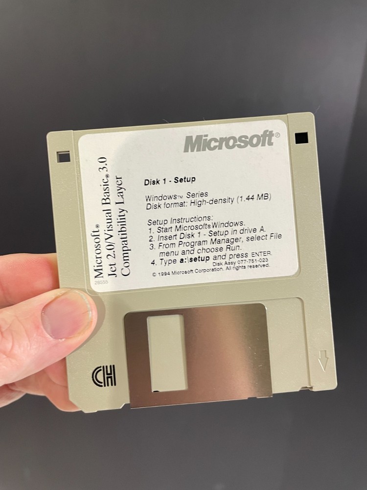 Microsoft Visual Basic Edition 3.0 Compatibilty Layer / Jet 2.0 3.5″ Floppy Disk