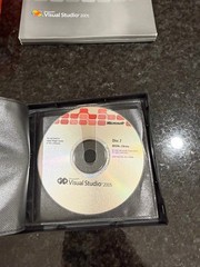 Microsoft Visual Studio 2005 Professional Pro c5e-00001 w/ License keys