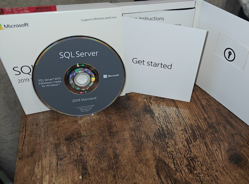 Microsoft SQL Server 2019 Standard – 10 CAL – Retail Box Pack (228-11548)