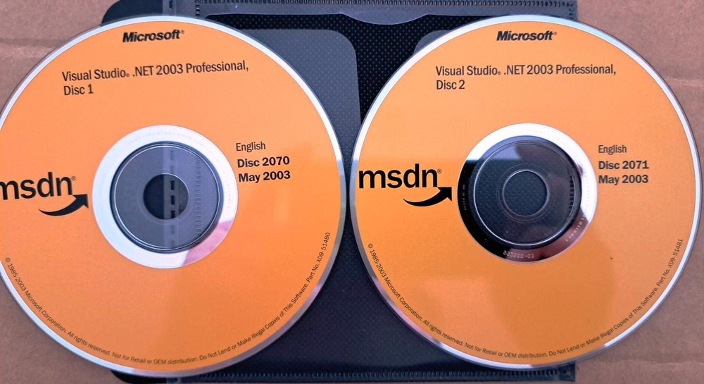 Microsoft Visual Studio .NET 2003 Professional & MSDN Library w/ Key License