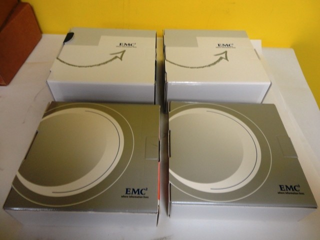 Lot of EMC EMC2 Solution Enabler v. 4.3.1 Software for MVS Manual Guide Server