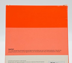 Microsoft .net Enterprise Servers 9 Disc set w/6 Keys – Win 2000