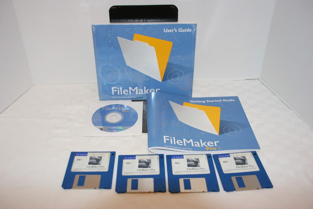 FileMaker Pro 5.0 Upgrade Version (Windows and Mac) 1999