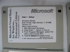 1 USED MICROSOFT VISUAL BASIC PROFESSIONAL EDITION 3.0 WITH MANUALS AND DISCS