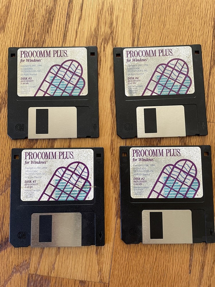 *Vintage* PROCOMM PLUS for Windows 1994 Set Of 4 3.5” Floppy Disks